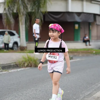Runner Photo 7998101