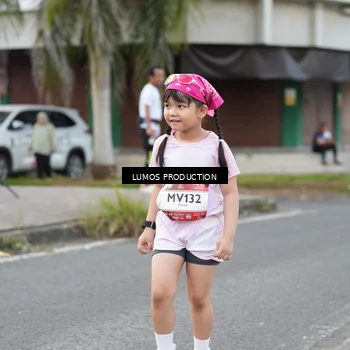 Runner Photo 7998108