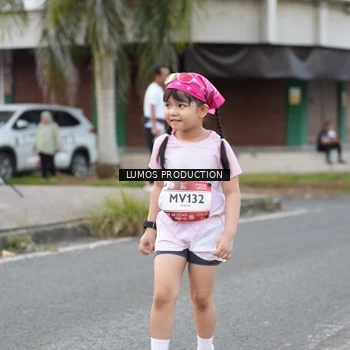 Runner Photo 7998109