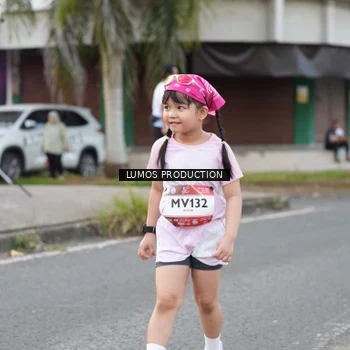 Runner Photo 7998111