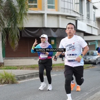 Runner Photo 7998174