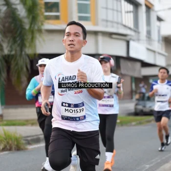 Runner Photo 7998175