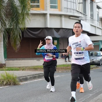 Runner Photo 7998176