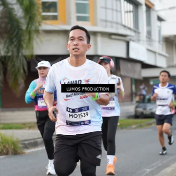 Runner Photo 7998181