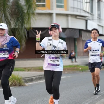 Runner Photo 7998185