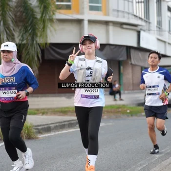 Runner Photo 7998187