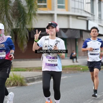 Runner Photo 7998189