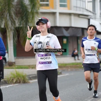 Runner Photo 7998197