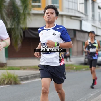 Runner Photo 7998200