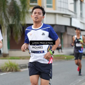 Runner Photo 7998201