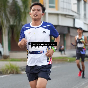 Runner Photo 7998203