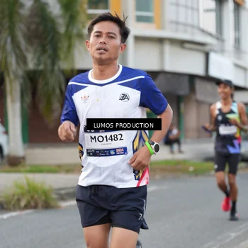 Runner Photo 7998207