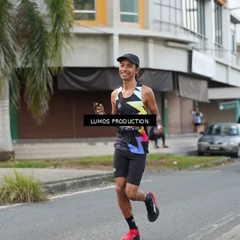 Runner Photo 7998210