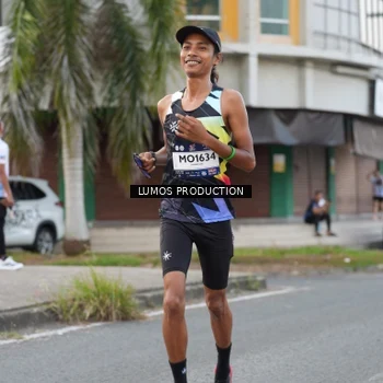 Runner Photo 7998224
