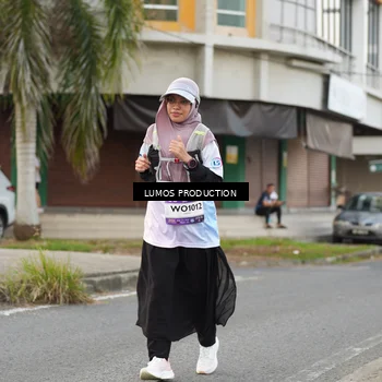 Runner Photo 7998243
