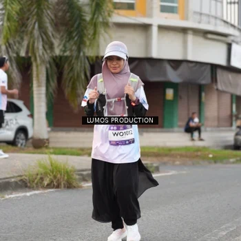 Runner Photo 7998248