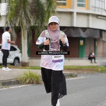Runner Photo 7998253