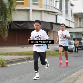 Runner Photo 7998256