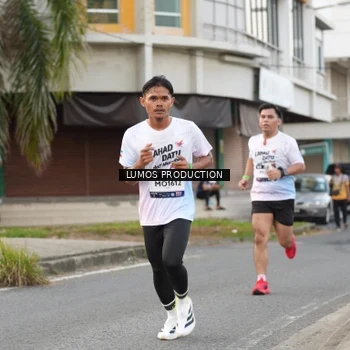 Runner Photo 7998263