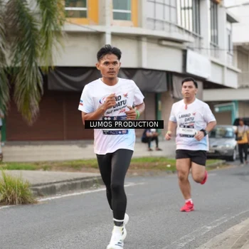 Runner Photo 7998264