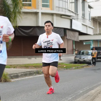Runner Photo 7998265