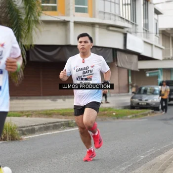 Runner Photo 7998266
