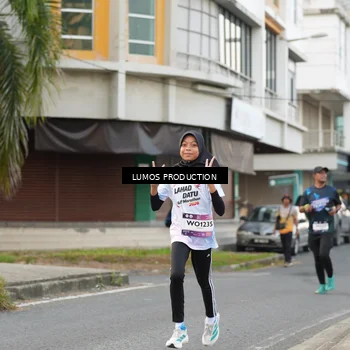 Runner Photo 7998280