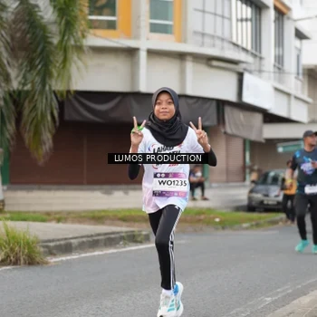 Runner Photo 7998286