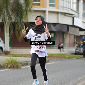 Runner Photo 7998301