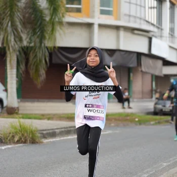 Runner Photo 7998302