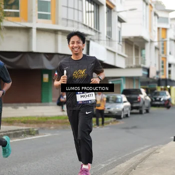 Runner Photo 7998305