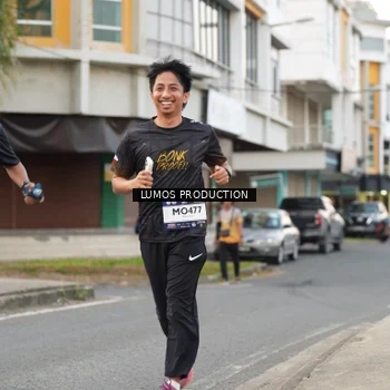 Runner Photo 7998307