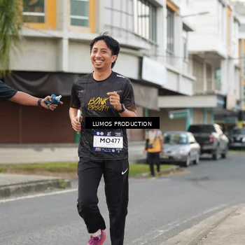 Runner Photo 7998309