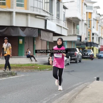 Runner Photo 7998320