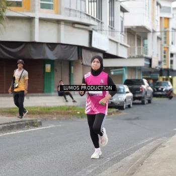 Runner Photo 7998328