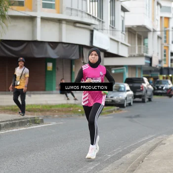 Runner Photo 7998330
