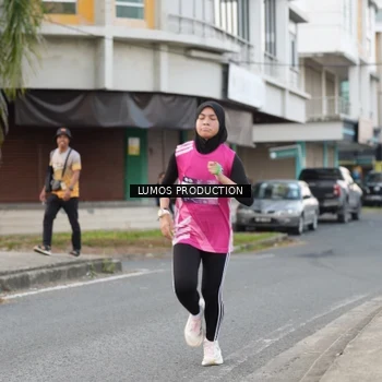 Runner Photo 7998339
