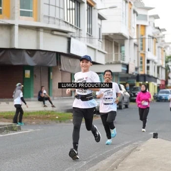 Runner Photo 7998355