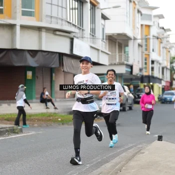 Runner Photo 7998358