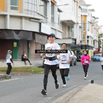 Runner Photo 7998359