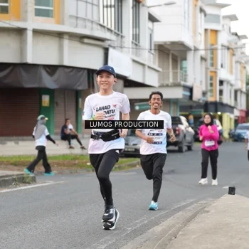 Runner Photo 7998365