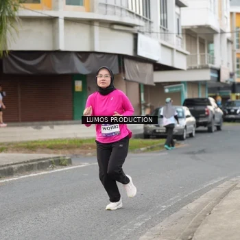 Runner Photo 7998383