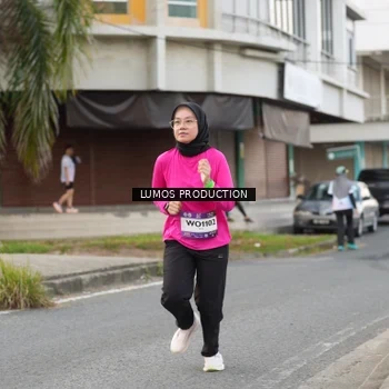 Runner Photo 7998393