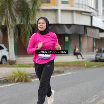 Runner Photo 7998411