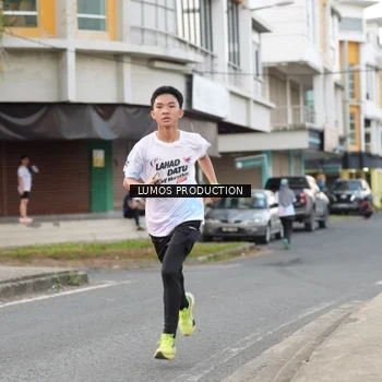 Runner Photo 7998419