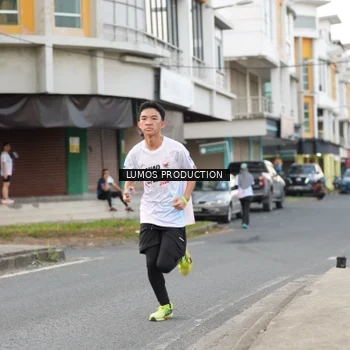 Runner Photo 7998421