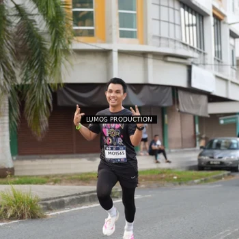 Runner Photo 7998431