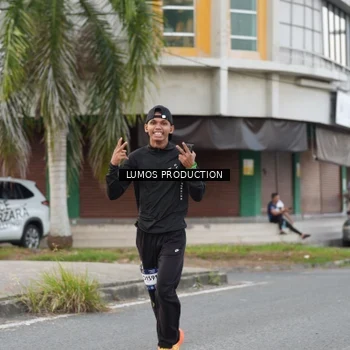 Runner Photo 7998445
