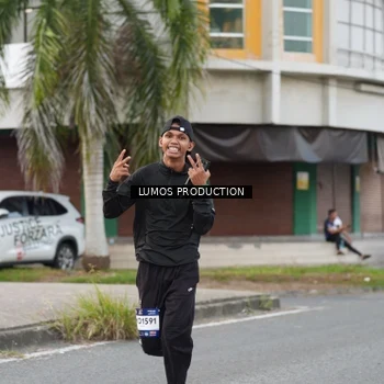 Runner Photo 7998448