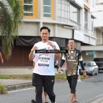 Runner Photo 7998460